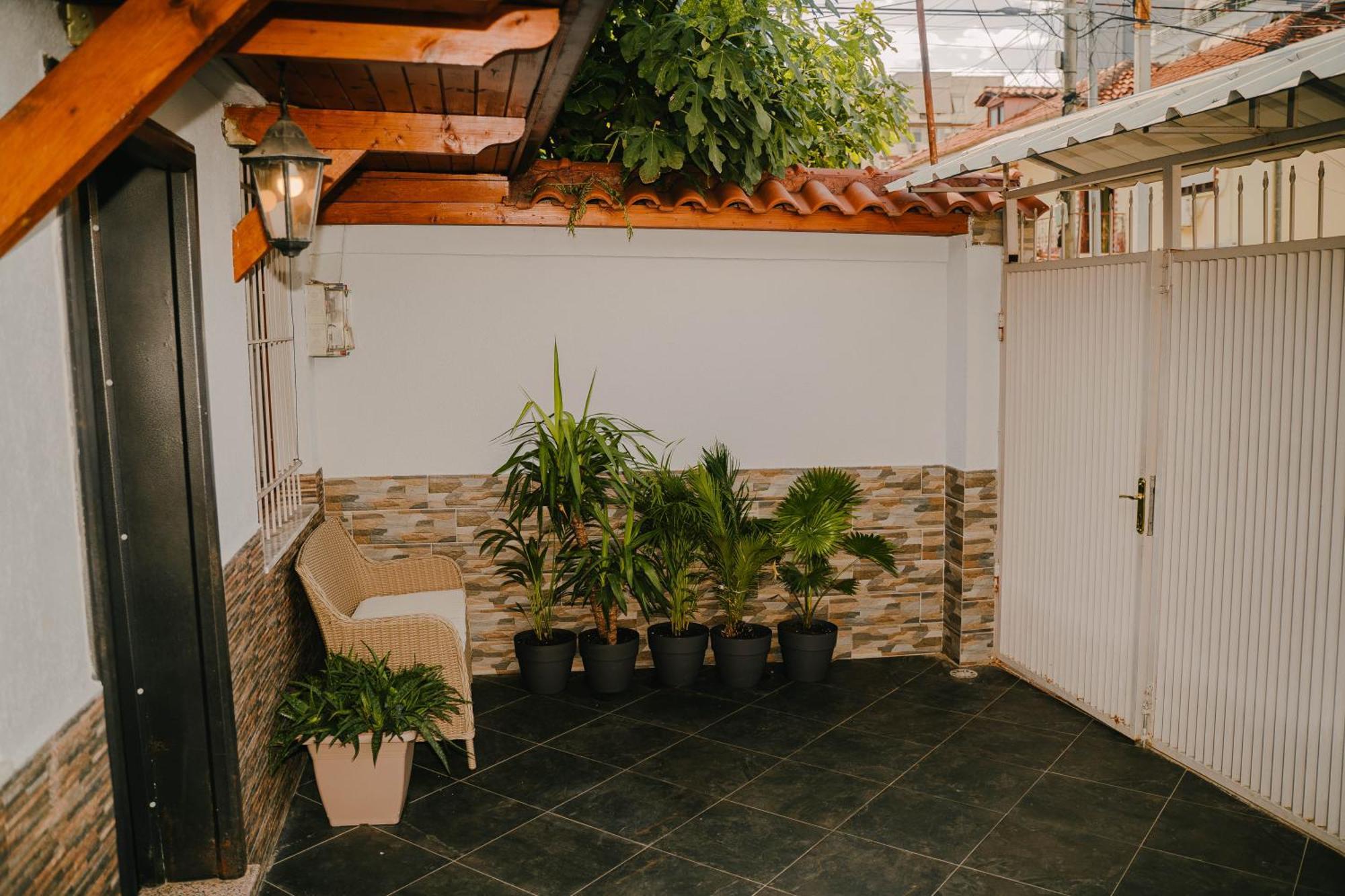 Peaceful Villa In New Bazaar Tirana Exterior foto
