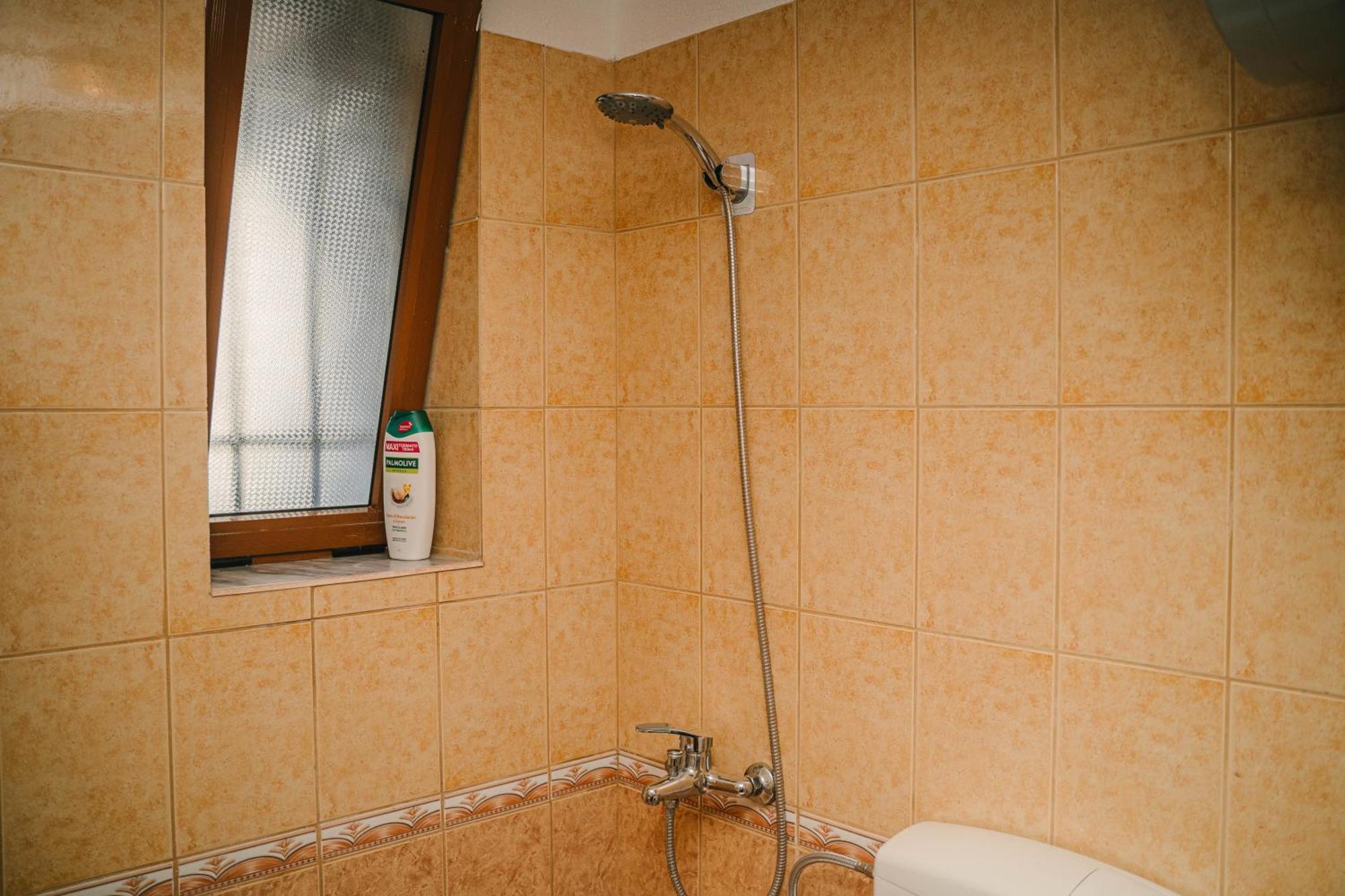 Peaceful Villa In New Bazaar Tirana Exterior foto
