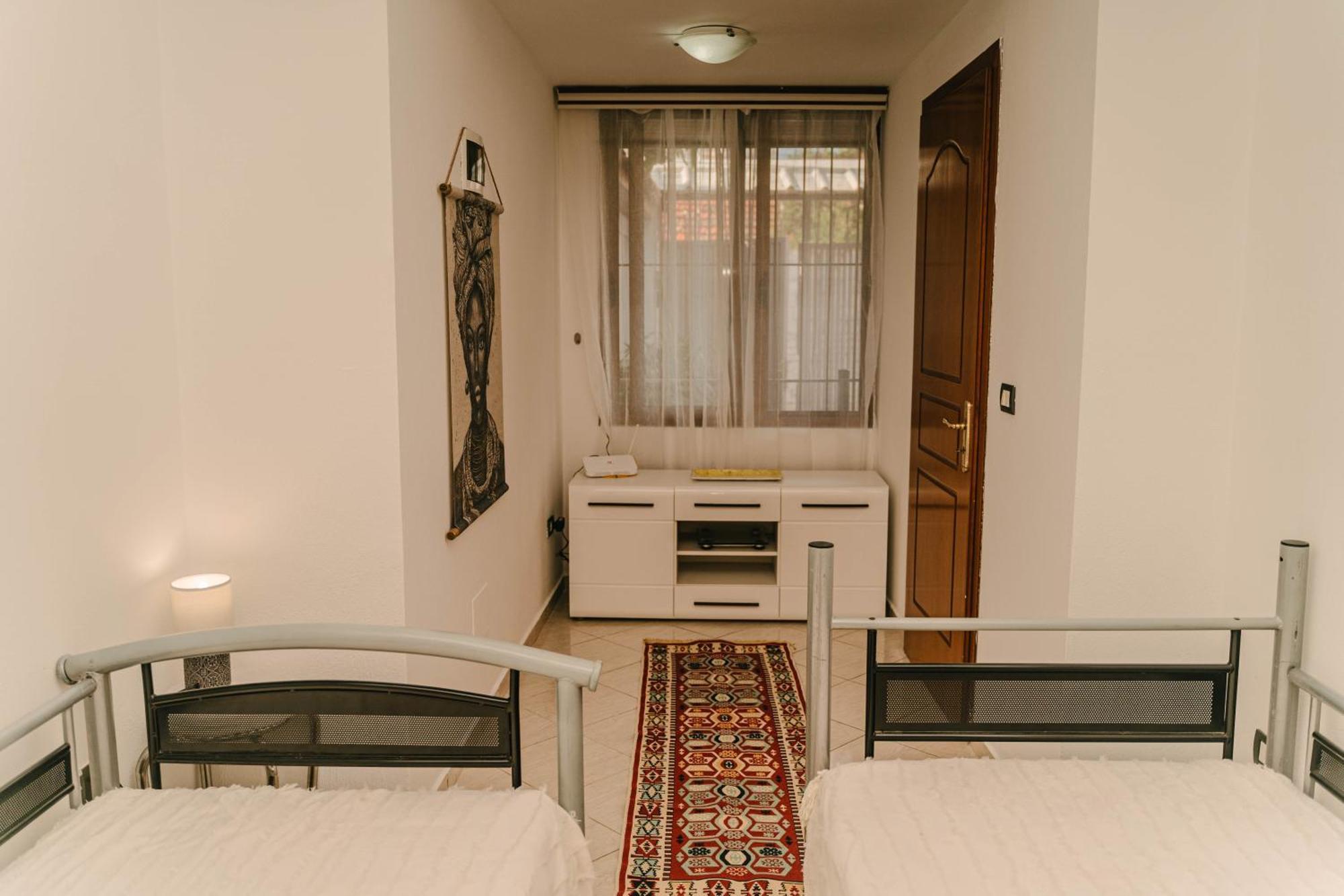 Peaceful Villa In New Bazaar Tirana Exterior foto